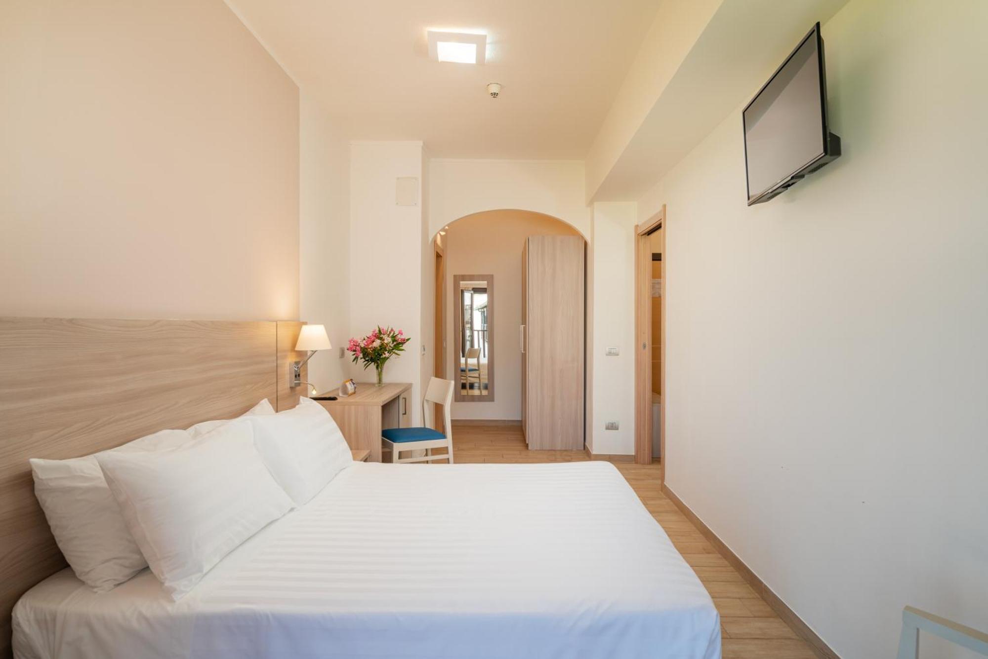 Hotel Portoconte Porto Conte Exterior photo
