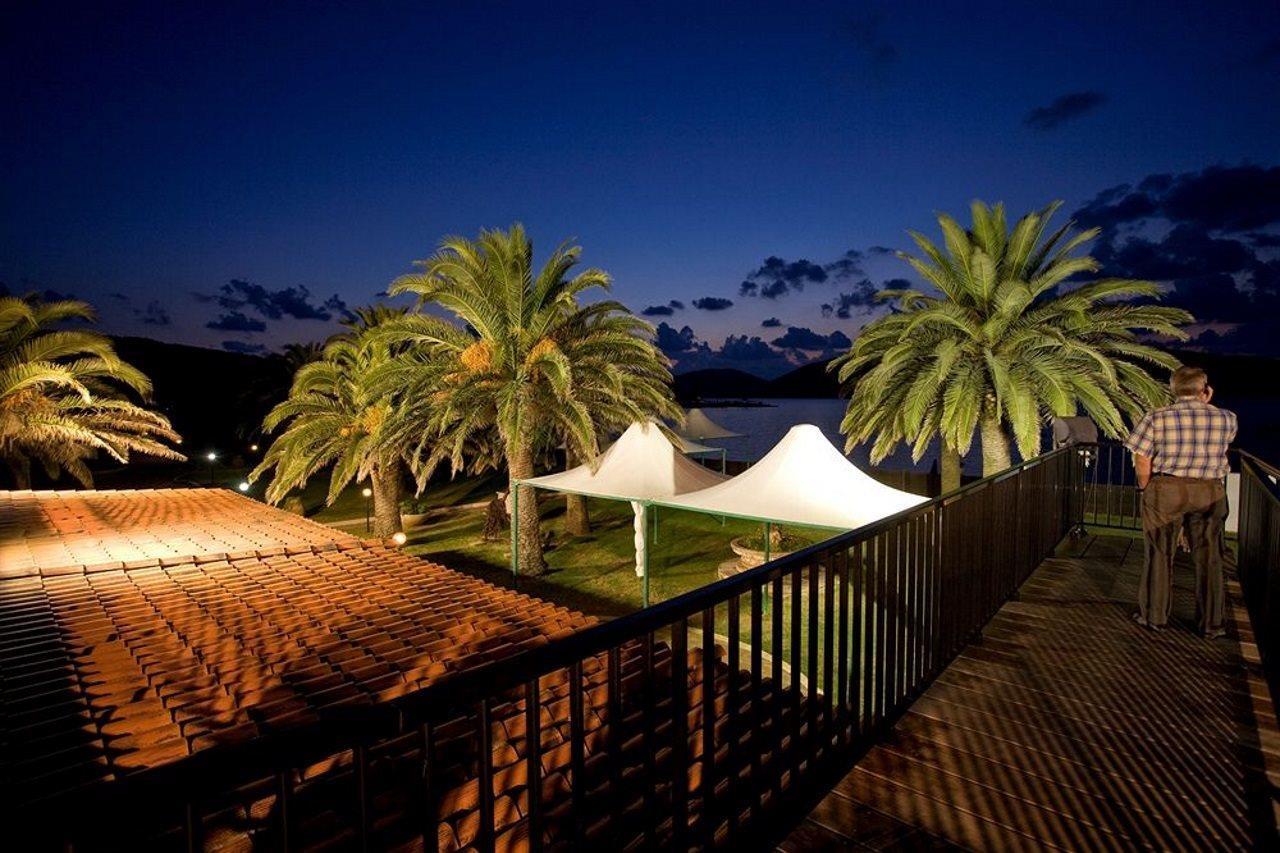 Hotel Portoconte Porto Conte Exterior photo