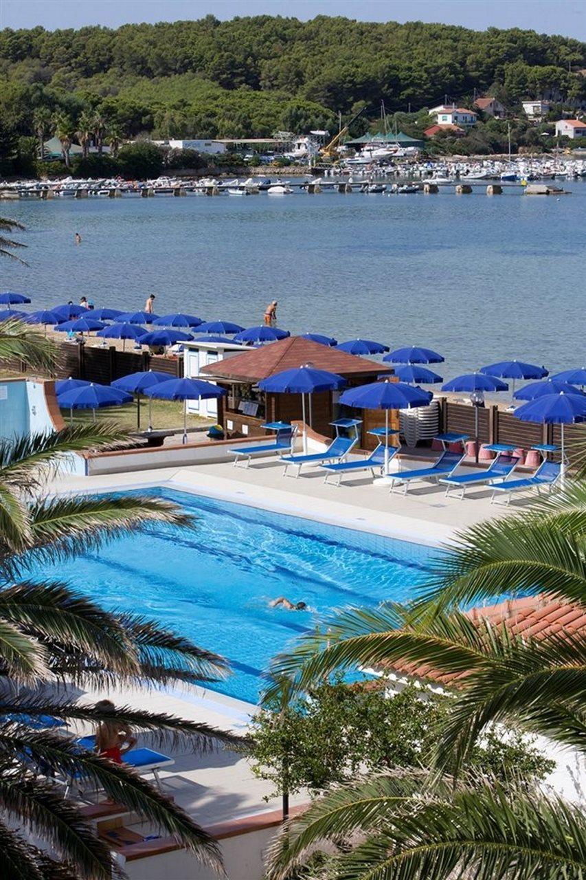 Hotel Portoconte Porto Conte Exterior photo